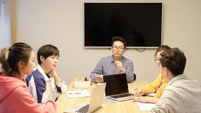 桌面运维远程工具主要通过以下步骤实现远程管理：